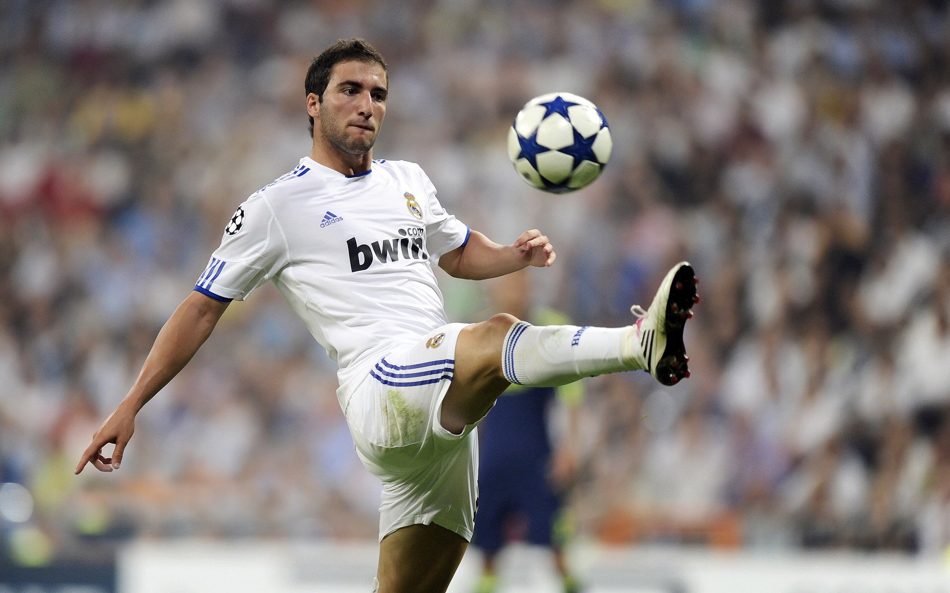 WTT大满贯转会风云：上海申花盯上锋线强援，奥斯梅恩或成交易筹码