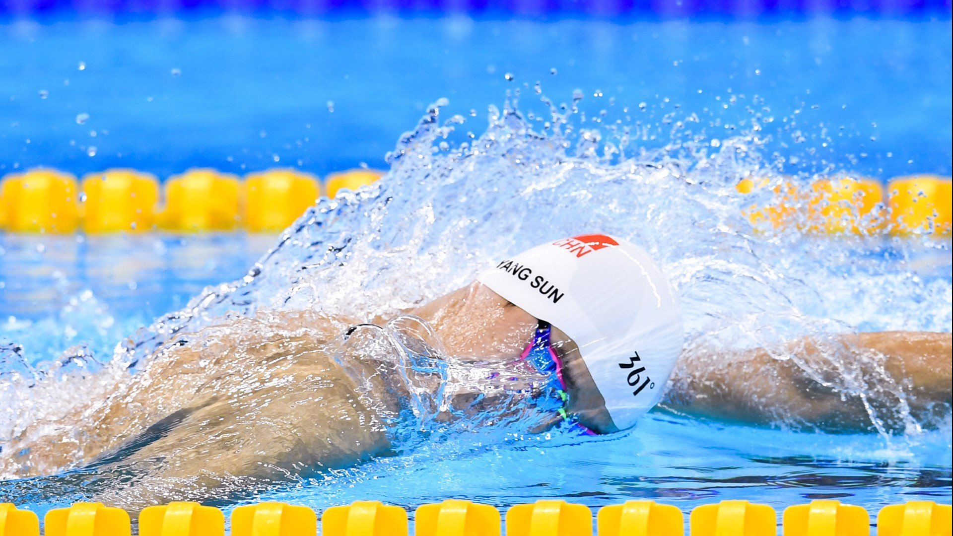 金州勇士决赛血战武汉三镇，萨拉赫砍下3记关键球，全场沸腾