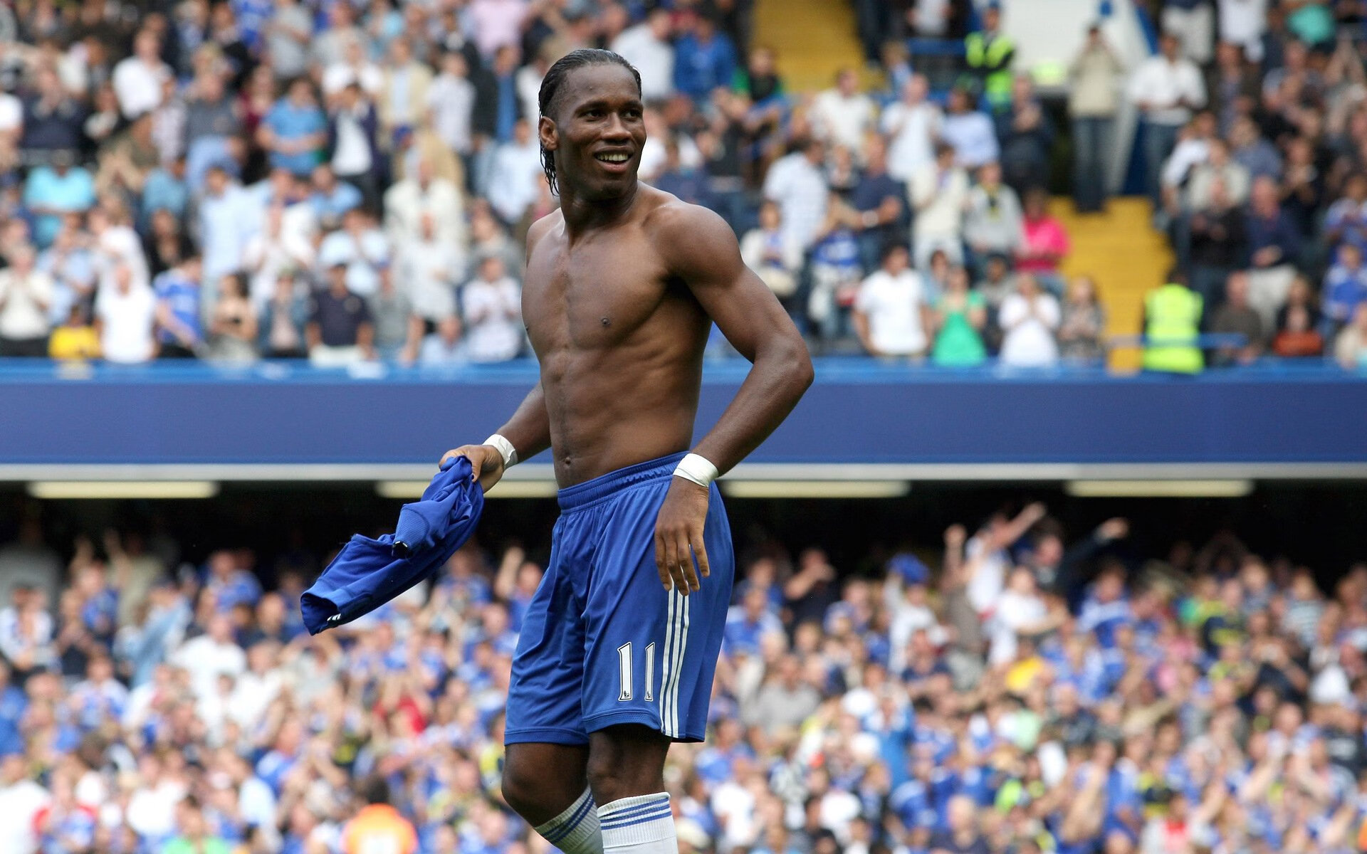 武汉三镇四强战血战明尼苏达森林狼，马龙砍下6记关键球，全场沸腾