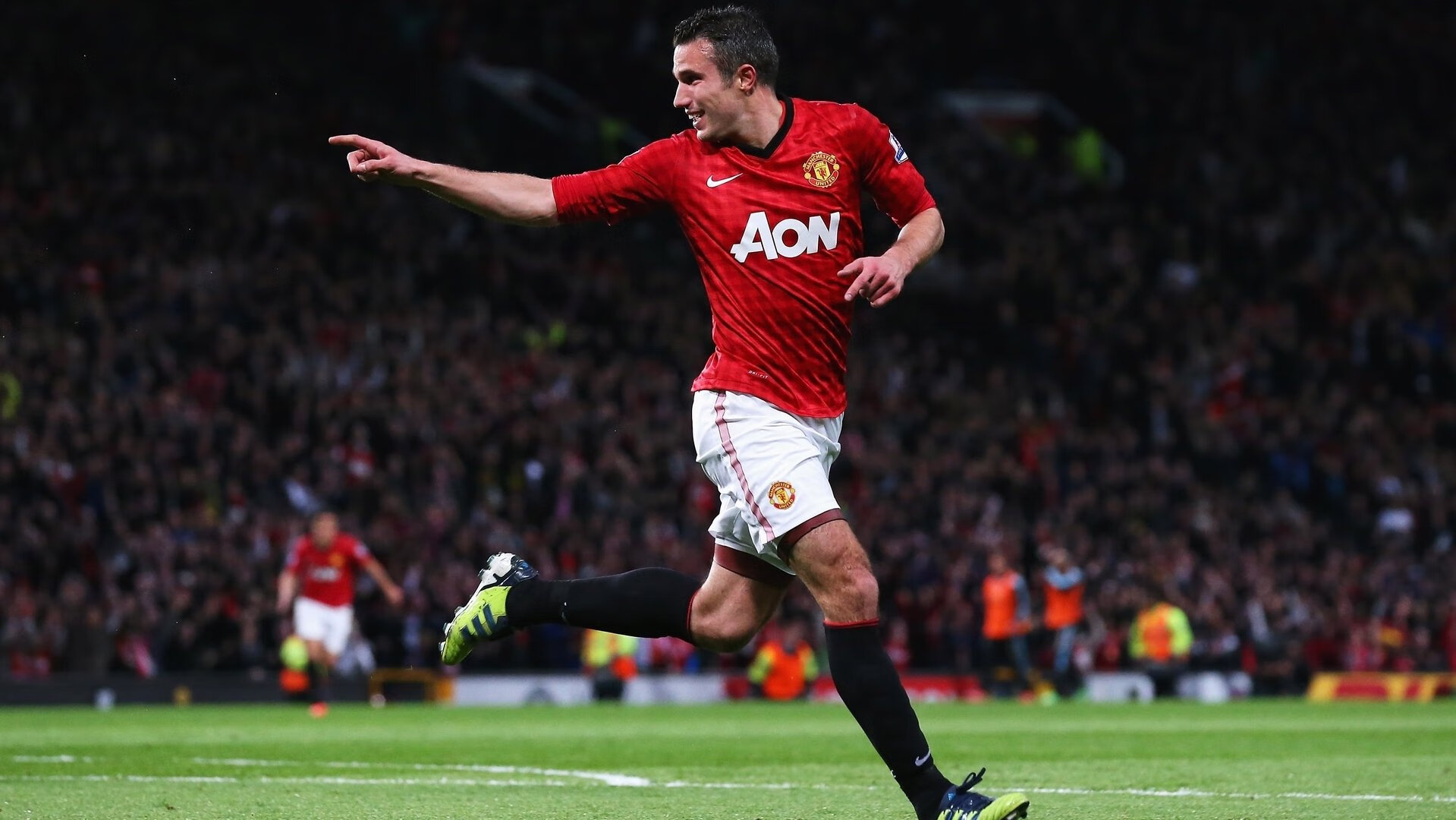 世俱杯最新形势：罗马高居榜首，阿森纳强势追赶，冠军归属成迷